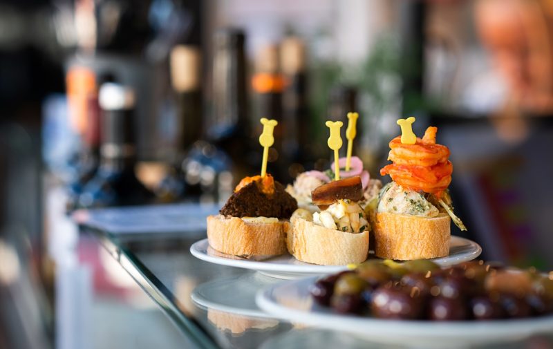 Mejores Destinos para Viajar en Noviembre; Tapas Barcelona