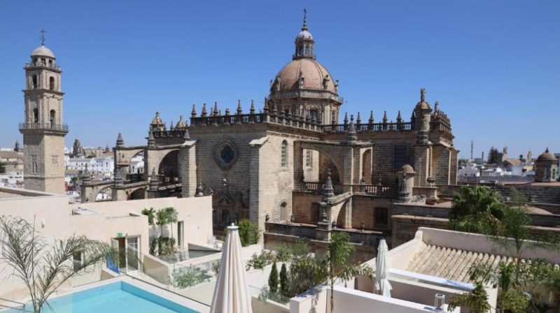 Mejores Destinos para Viajar en Noviembre; Vista Catedral Jerez