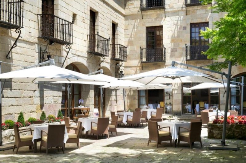 Paradores en Cantabria; Parador Santillana Gil Blas