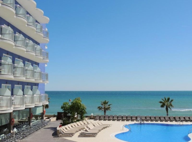 hoteles baratos en cambrils