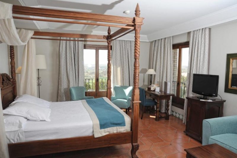 parador de alcaniz; hoteles motorland