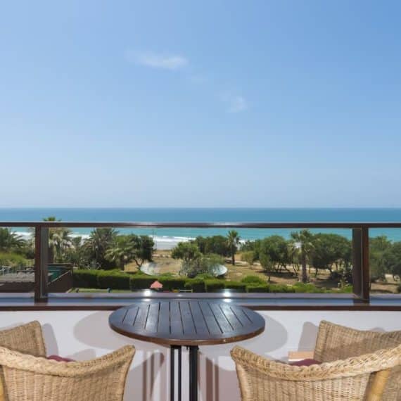 hoteles en conil
