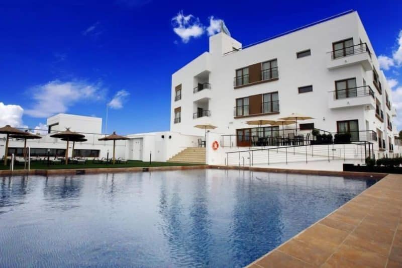 hoteles en conil; hoteles baratos conil