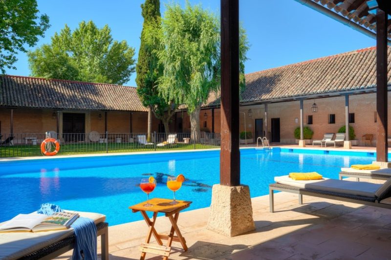 paradores en madrid; parador de chinchon